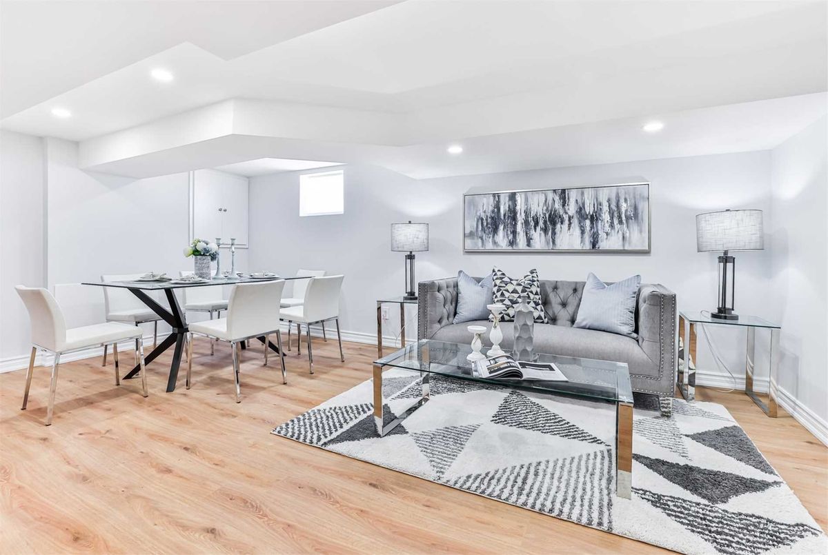 184 Finch Avenue E 184 Finch Avenue E Toronto C14