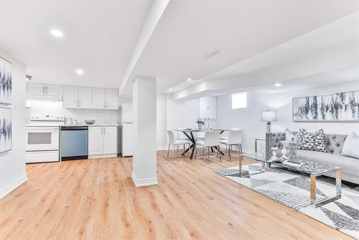 184 Finch Avenue E 184 Finch Avenue E Toronto C14