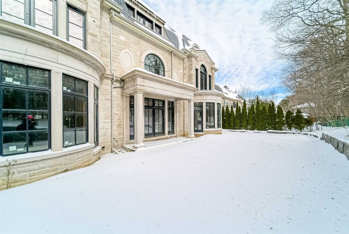 19 Royal Oak Dr 19 Royal Oak Dr Toronto