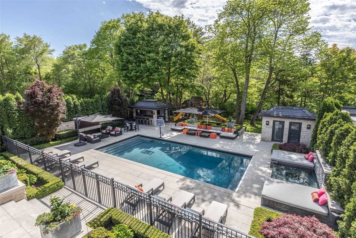 33 Green Valley Rd 33 Green Valley Rd Toronto