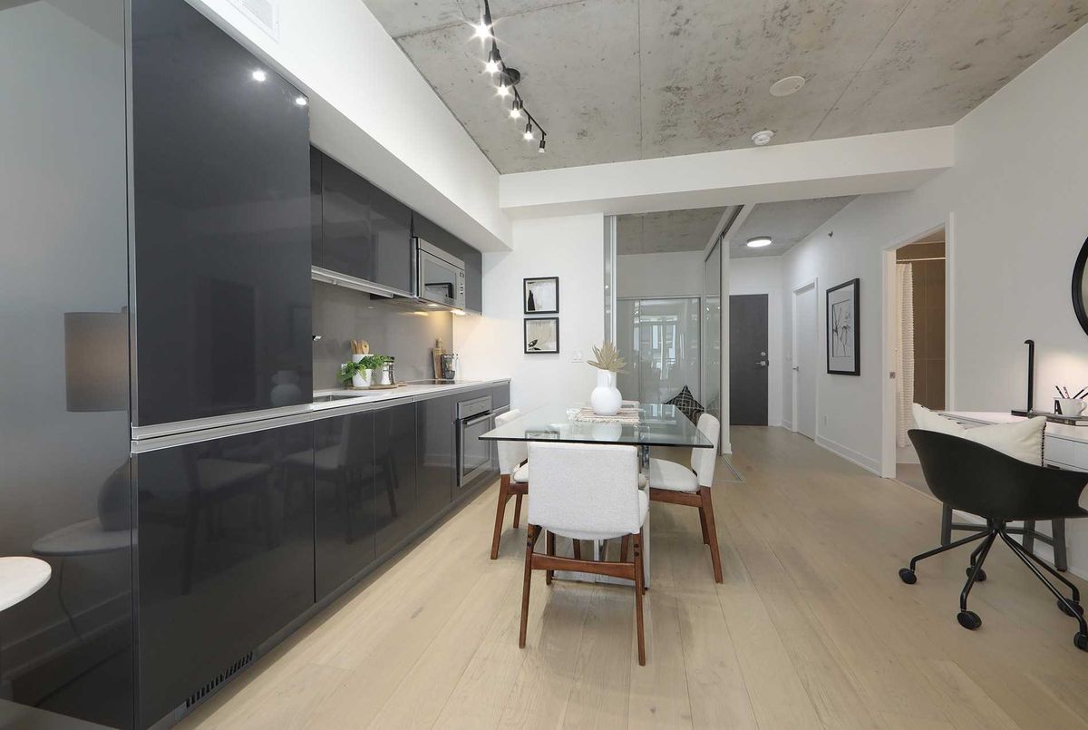 526-20 Minowan Miikan Lane 526-20 Minowan Miikan Lane Toronto