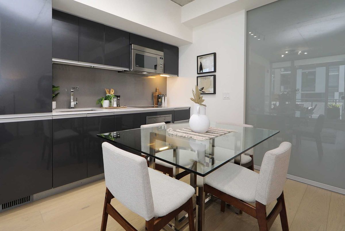 526-20 Minowan Miikan Lane 526-20 Minowan Miikan Lane Toronto