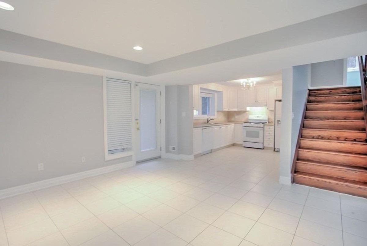 20 Maxome Avenue 20 Maxome Avenue Toronto C14