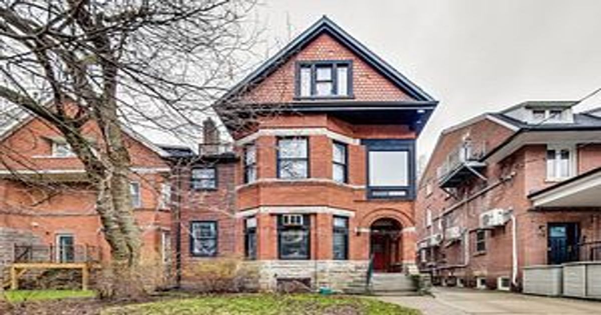72 Walmer Road Toronto C02