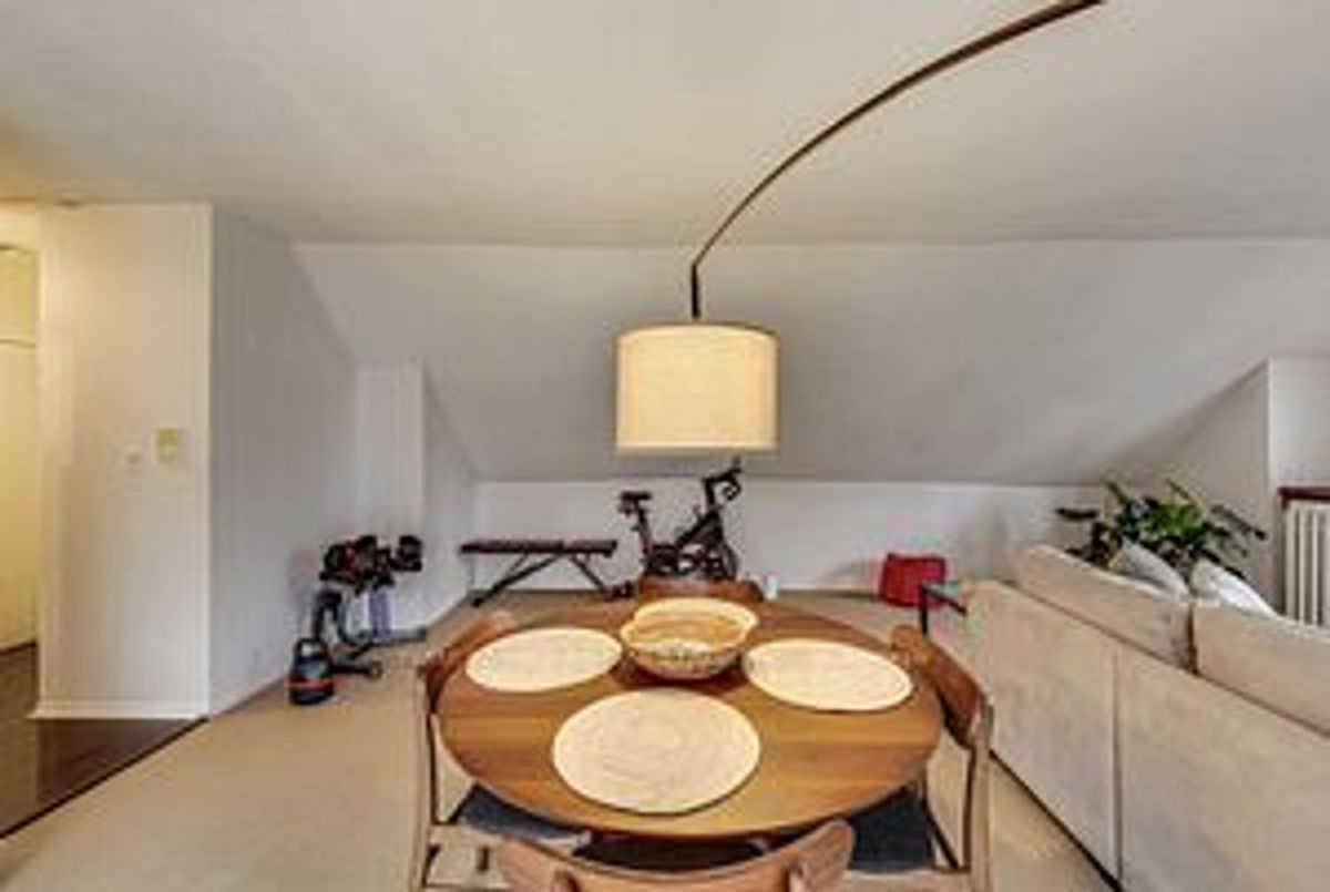 72 Walmer Road 72 Walmer Road Toronto C02