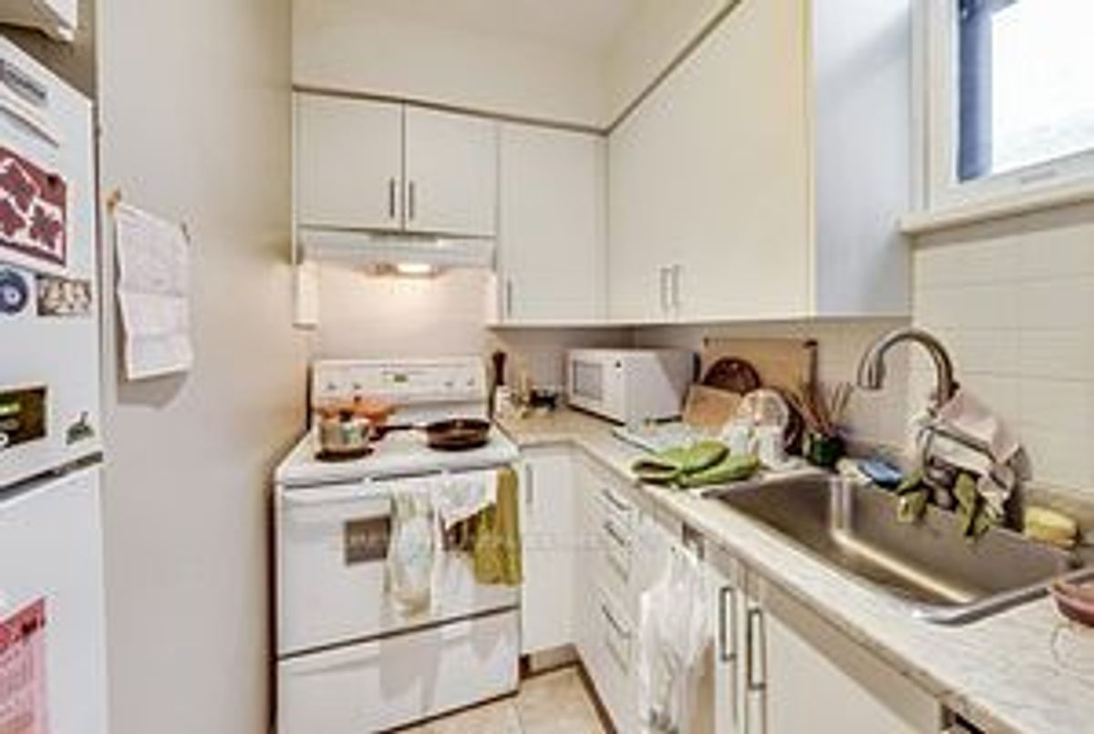 72 Walmer Road 72 Walmer Road Toronto C02