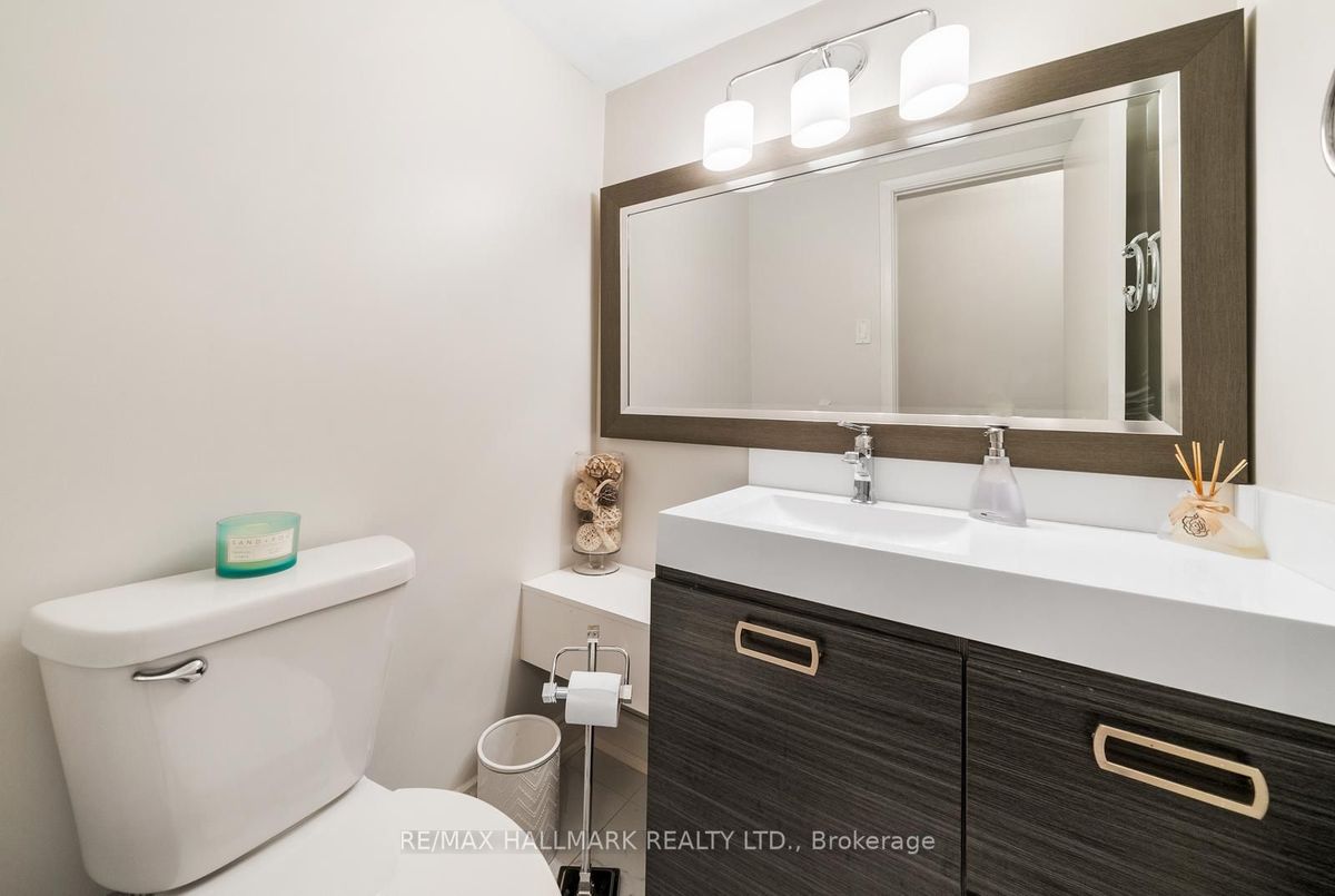 86 Bannatyne Drive 86 Bannatyne Drive Toronto C12