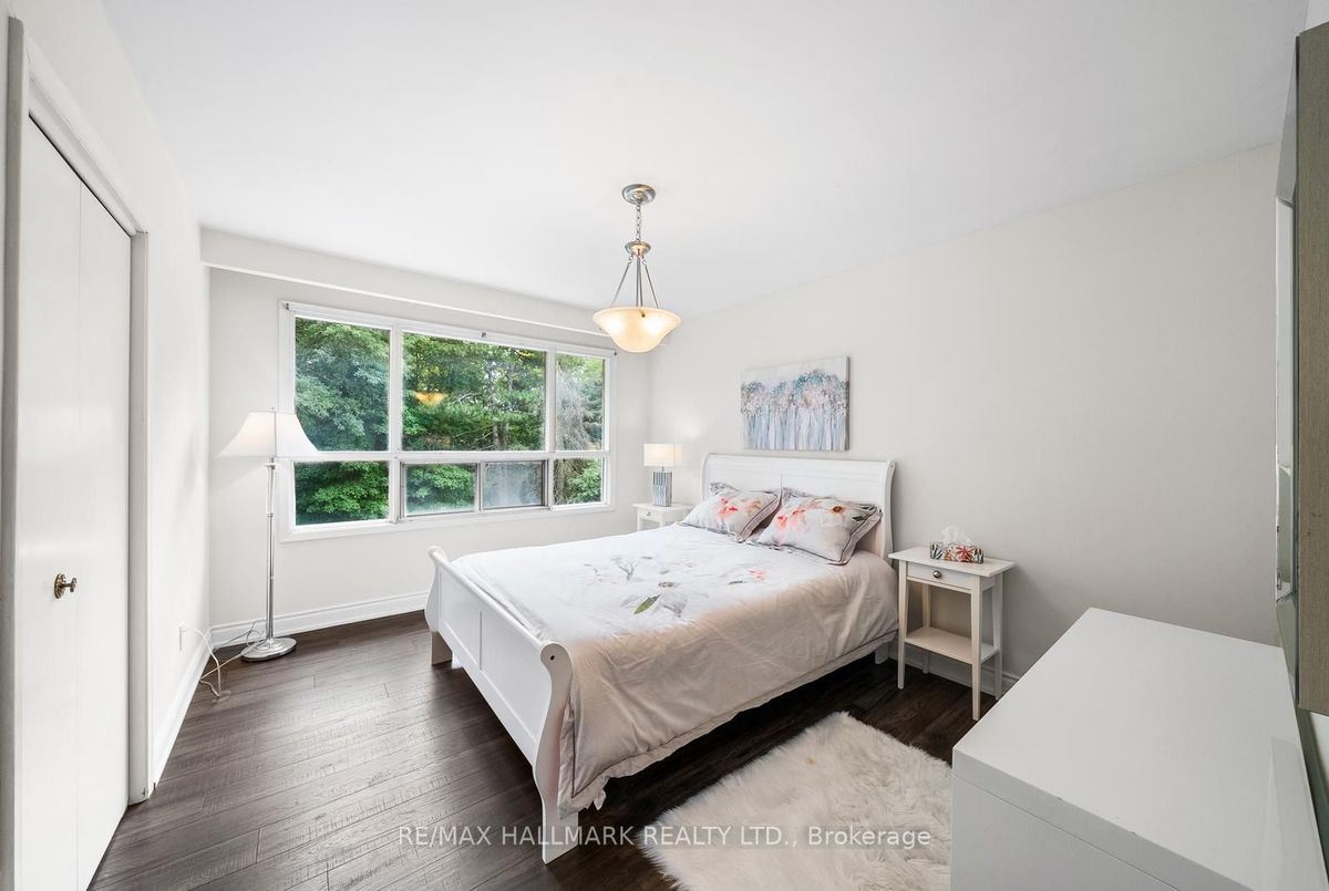 86 Bannatyne Drive 86 Bannatyne Drive Toronto C12