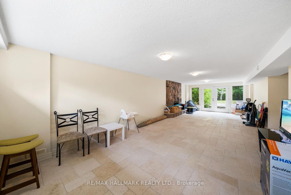 86 Bannatyne Drive 86 Bannatyne Drive Toronto C12