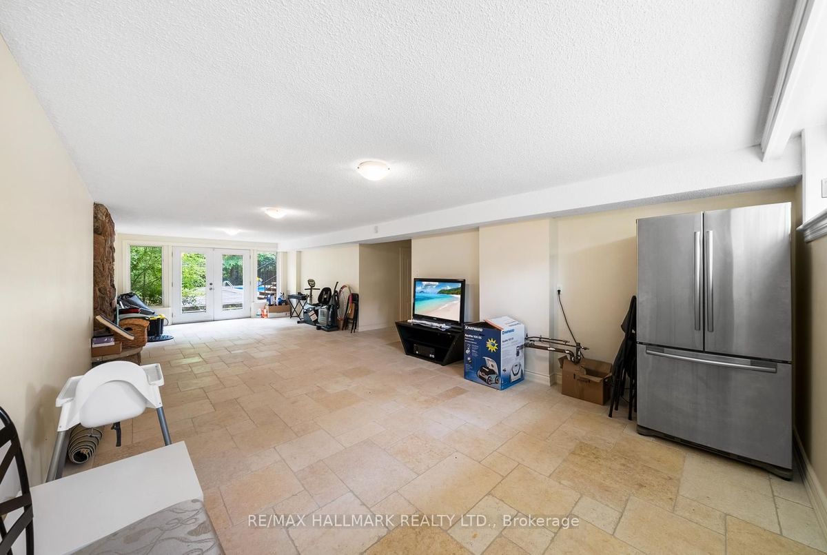 86 Bannatyne Drive 86 Bannatyne Drive Toronto C12