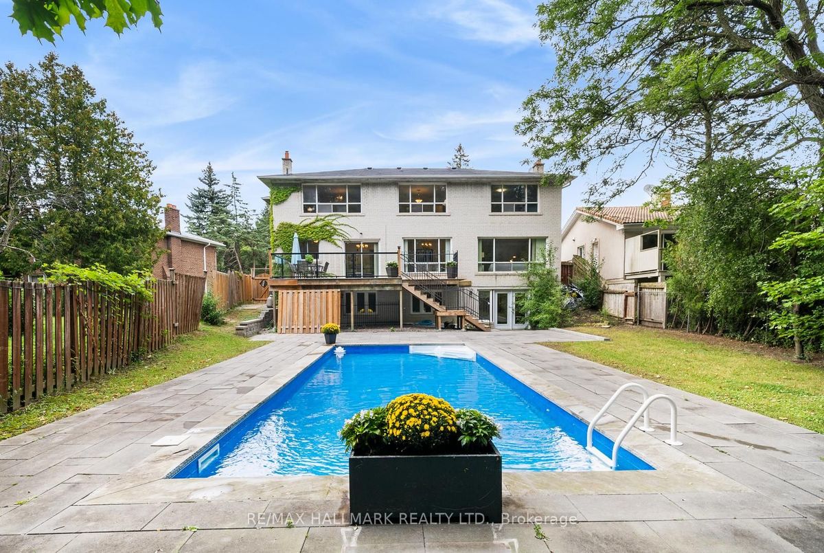 86 Bannatyne Drive 86 Bannatyne Drive Toronto C12