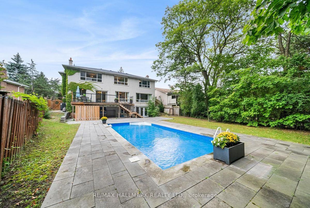 86 Bannatyne Drive 86 Bannatyne Drive Toronto C12