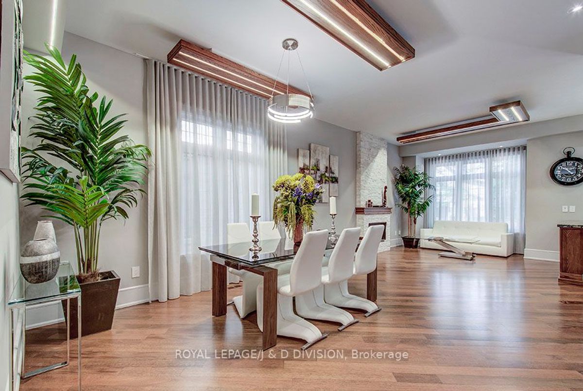 149 Kingsdale Avenue 149 Kingsdale Avenue Toronto C14