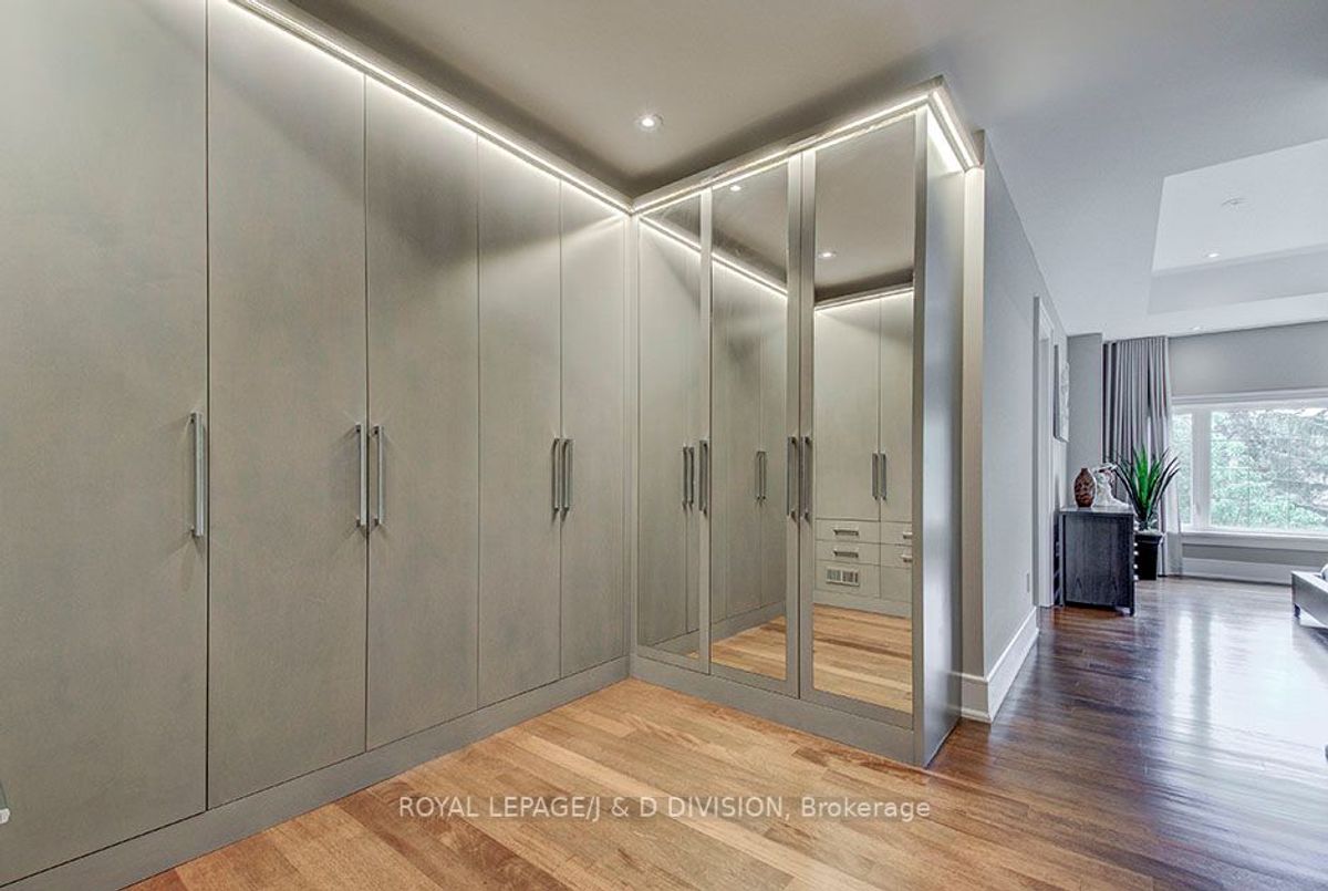 149 Kingsdale Avenue 149 Kingsdale Avenue Toronto C14