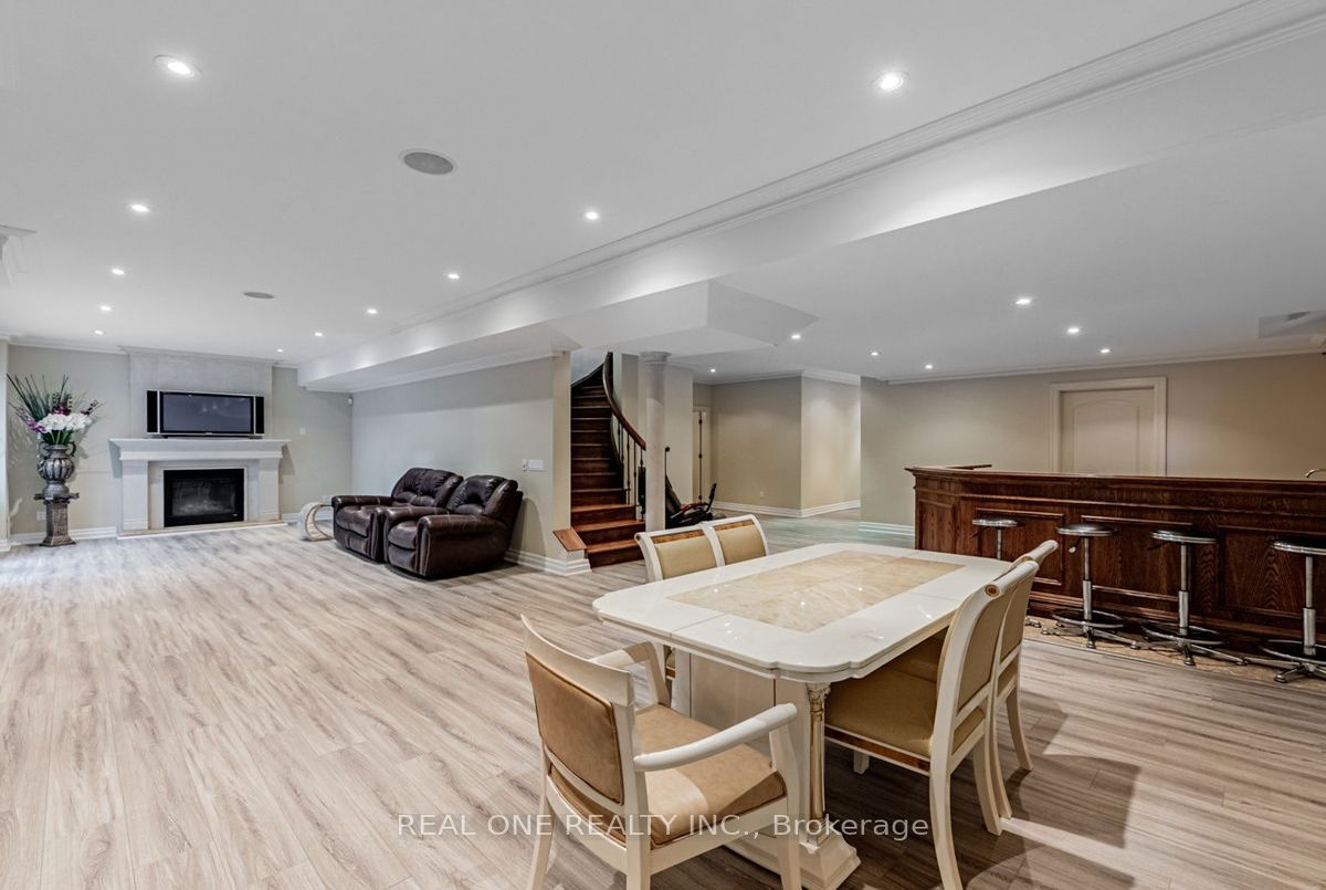 308 Empress Ave 308 Empress Ave Toronto