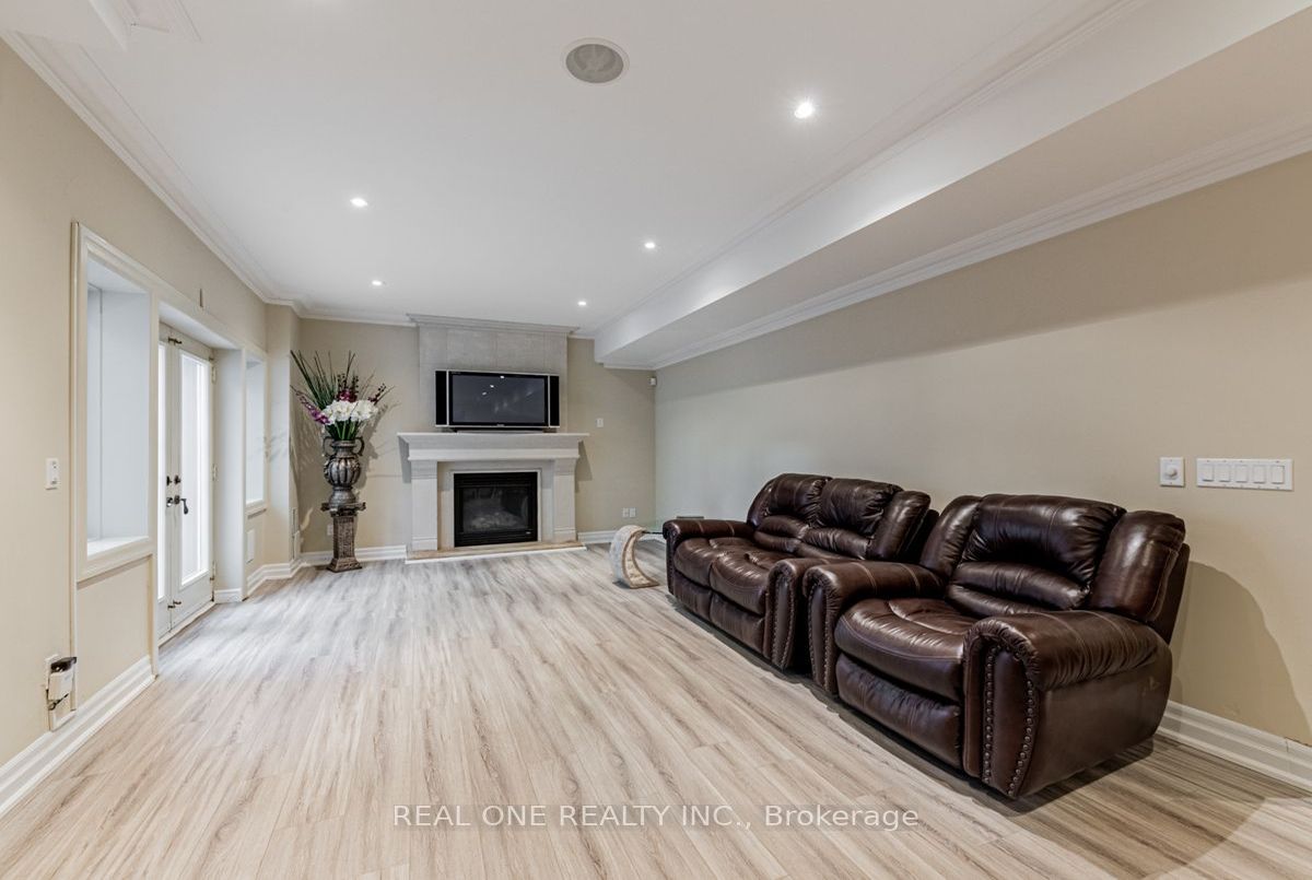 308 Empress Ave 308 Empress Ave Toronto