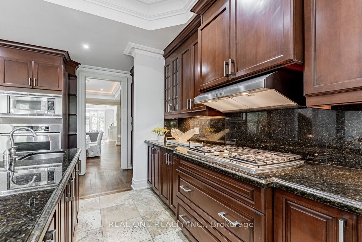 308 Empress Ave 308 Empress Ave Toronto