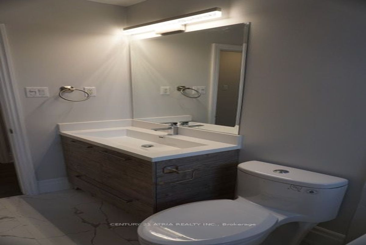 57 Athabaska Ave 57 Athabaska Ave Toronto