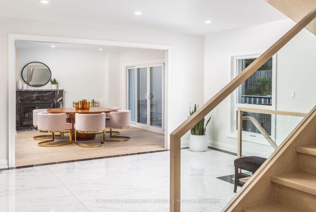 10 Gustav Crescent 10 Gustav Crescent Toronto C14