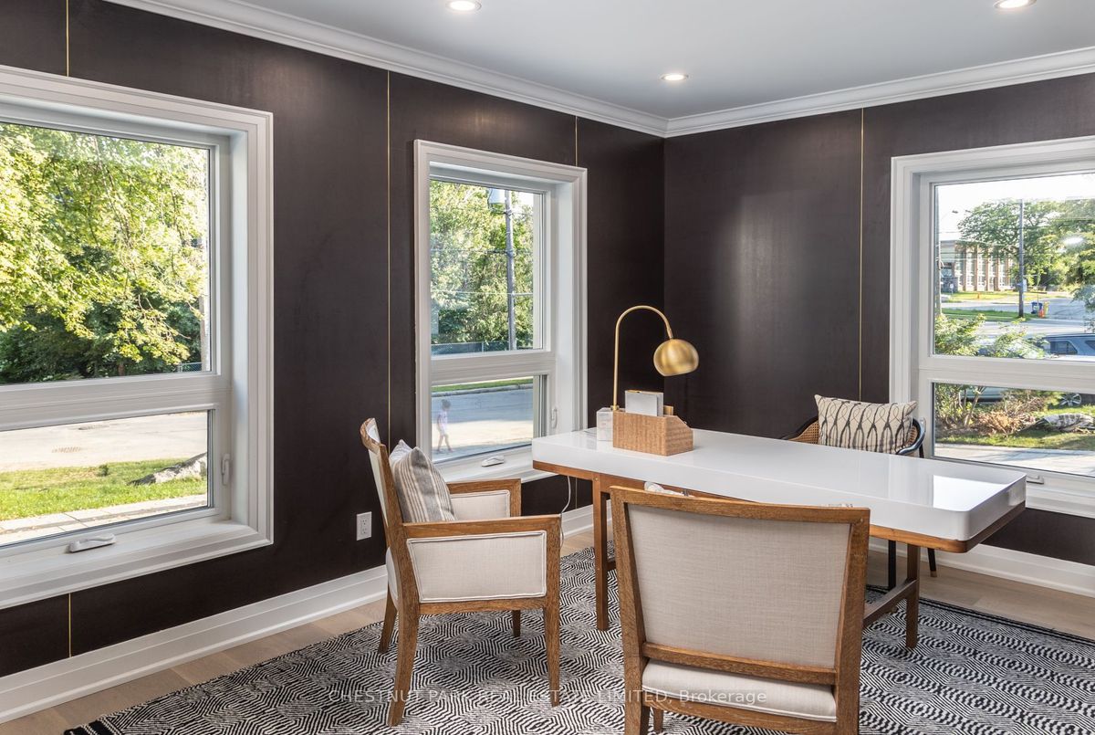 10 Gustav Crescent 10 Gustav Crescent Toronto C14