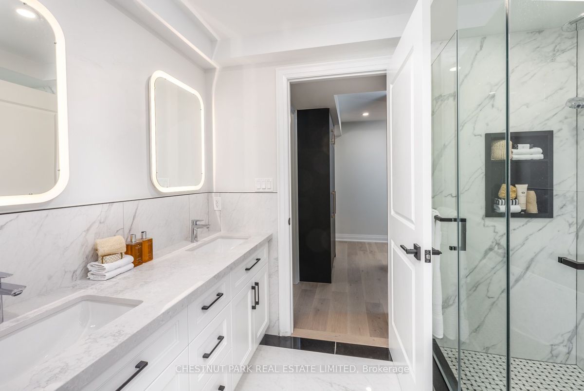 10 Gustav Crescent 10 Gustav Crescent Toronto C14