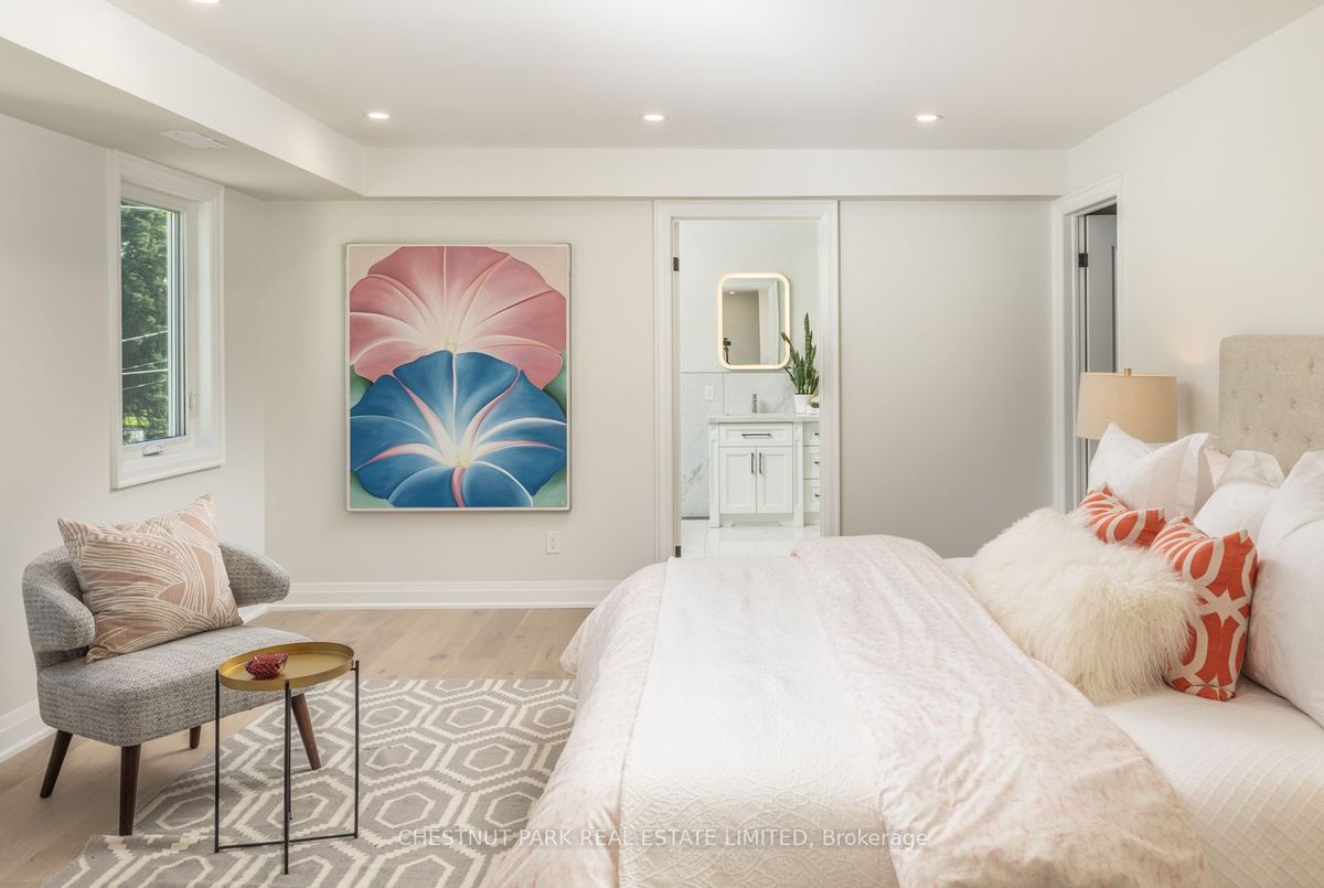 10 Gustav Crescent 10 Gustav Crescent Toronto C14