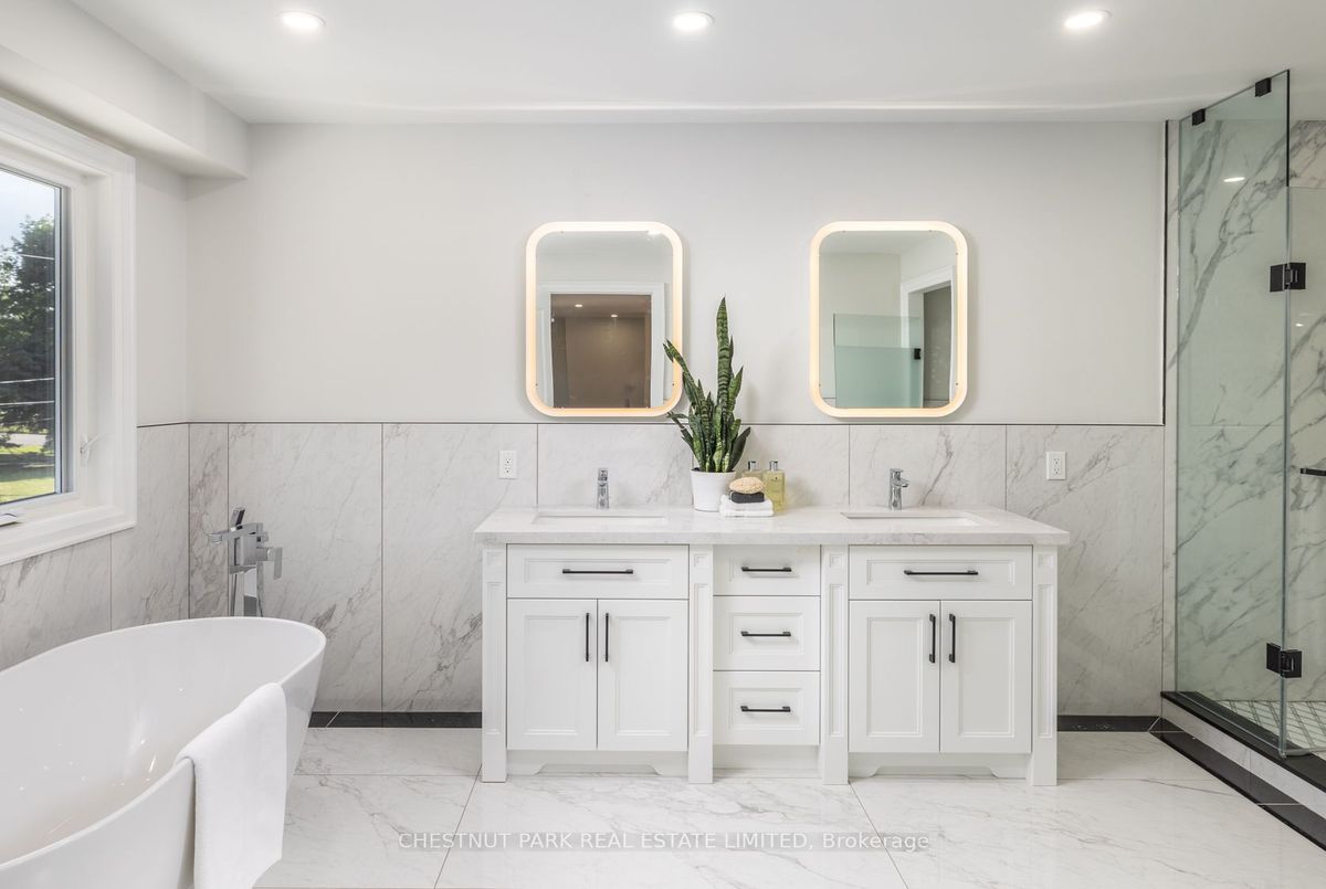 10 Gustav Crescent 10 Gustav Crescent Toronto C14