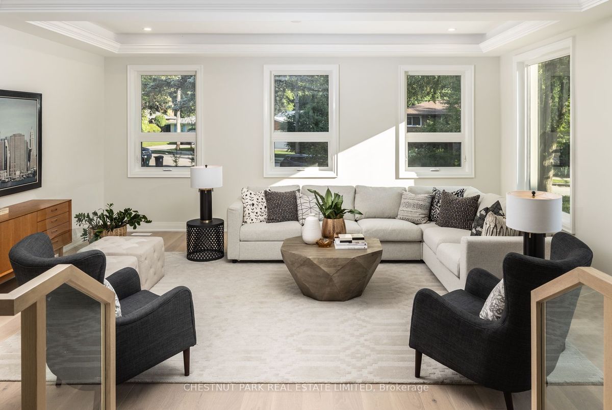 10 Gustav Crescent 10 Gustav Crescent Toronto C14