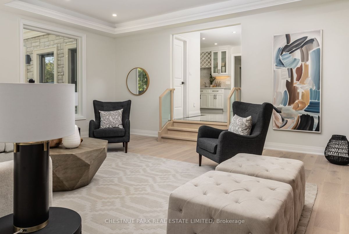 10 Gustav Crescent 10 Gustav Crescent Toronto C14