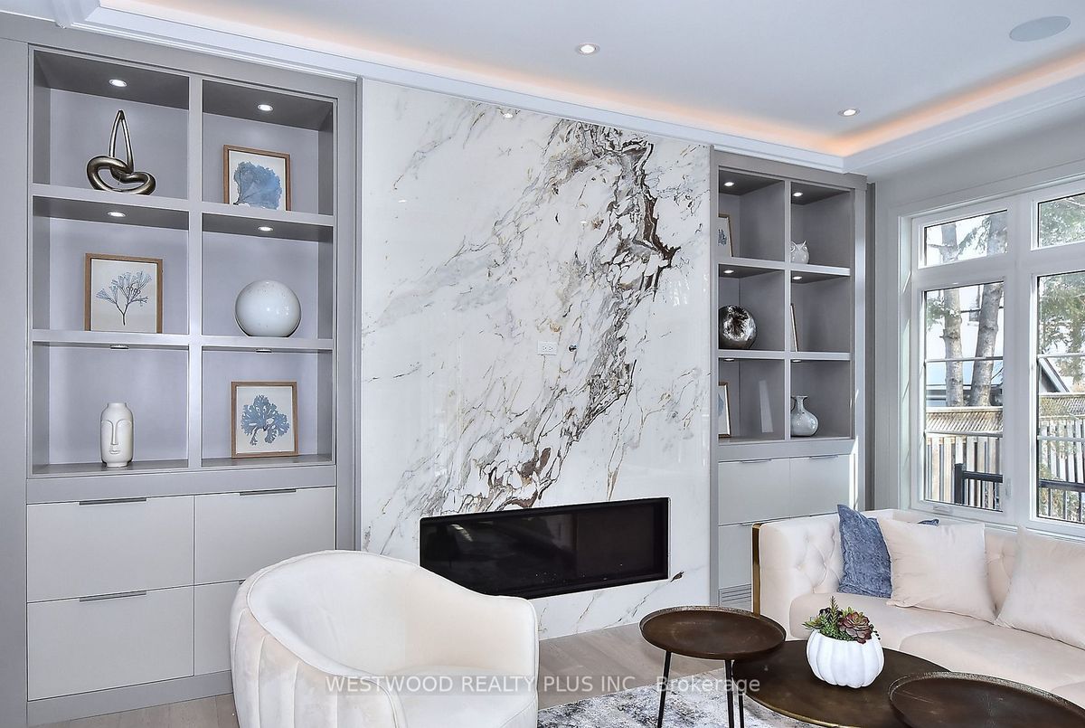 img-gallery