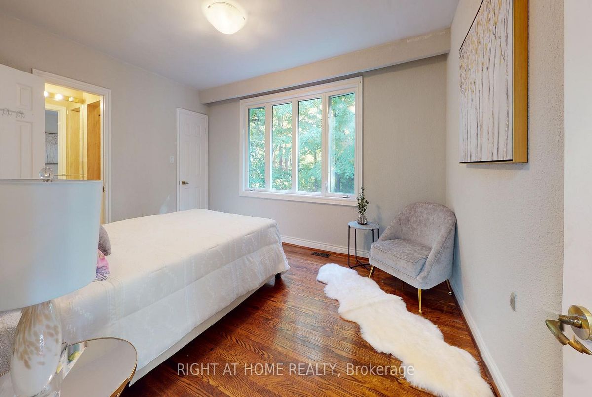 23 Christine Cres 23 Christine Cres Toronto