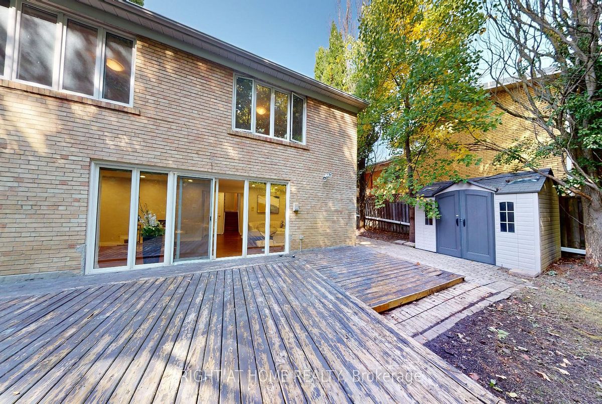 23 Christine Cres 23 Christine Cres Toronto