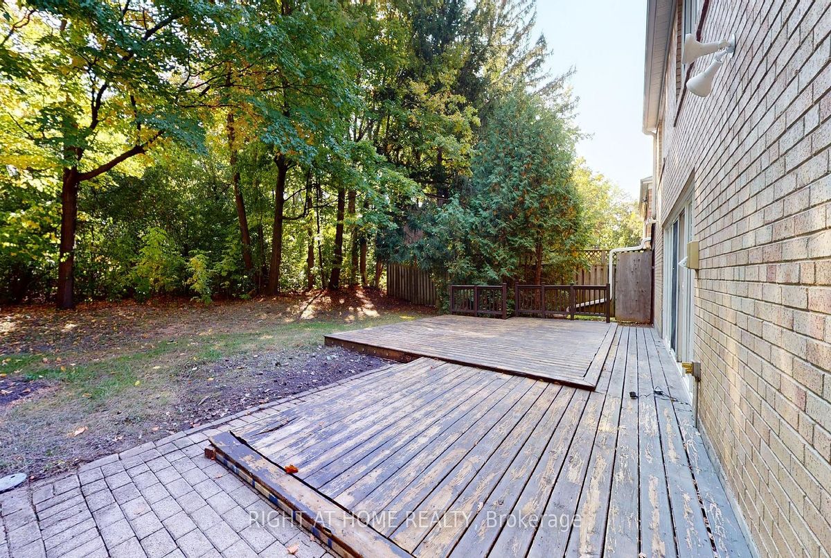 23 Christine Cres 23 Christine Cres Toronto