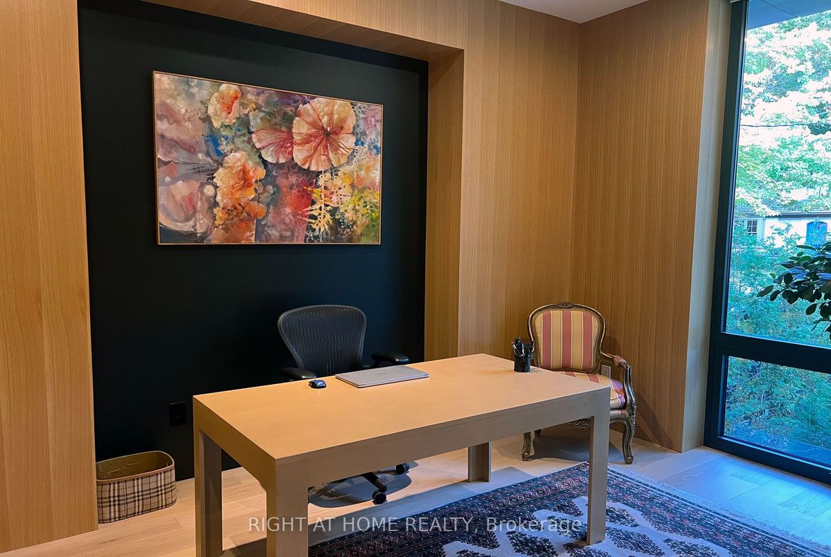 19 Cortleigh Boulevard 19 Cortleigh Boulevard Toronto C04