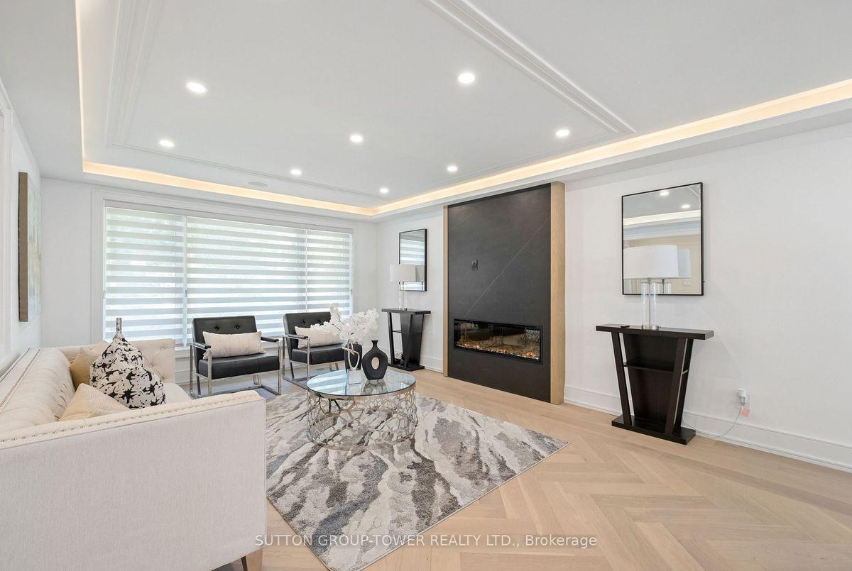 11 Bunty Lane 11 Bunty Lane Toronto C15