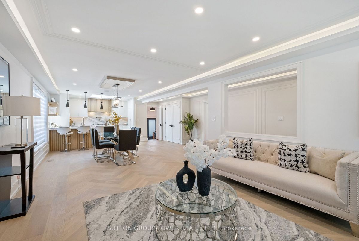 11 Bunty Lane 11 Bunty Lane Toronto C15