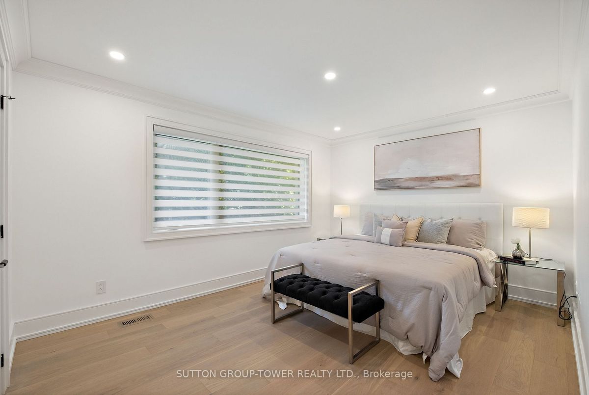 11 Bunty Lane 11 Bunty Lane Toronto C15