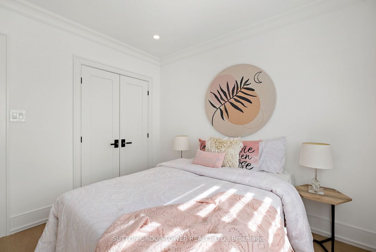 11 Bunty Lane 11 Bunty Lane Toronto C15