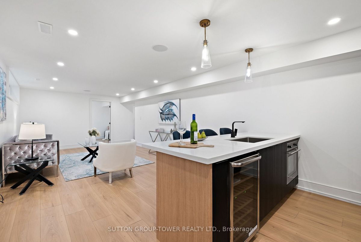 11 Bunty Lane 11 Bunty Lane Toronto C15