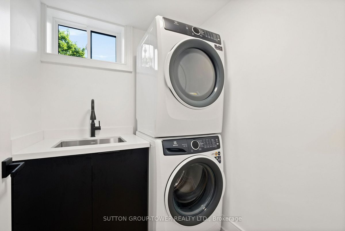 11 Bunty Lane 11 Bunty Lane Toronto C15