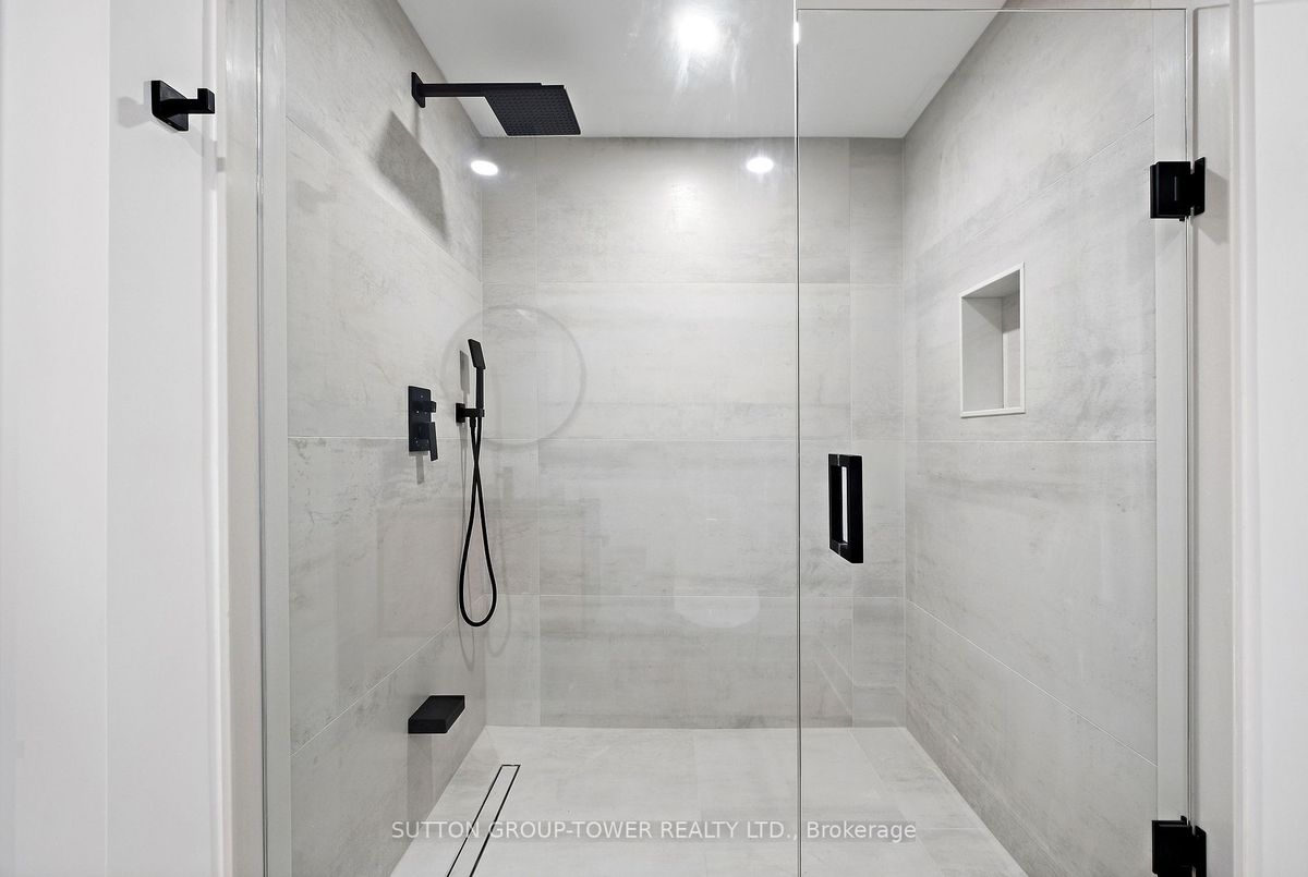 11 Bunty Lane 11 Bunty Lane Toronto C15