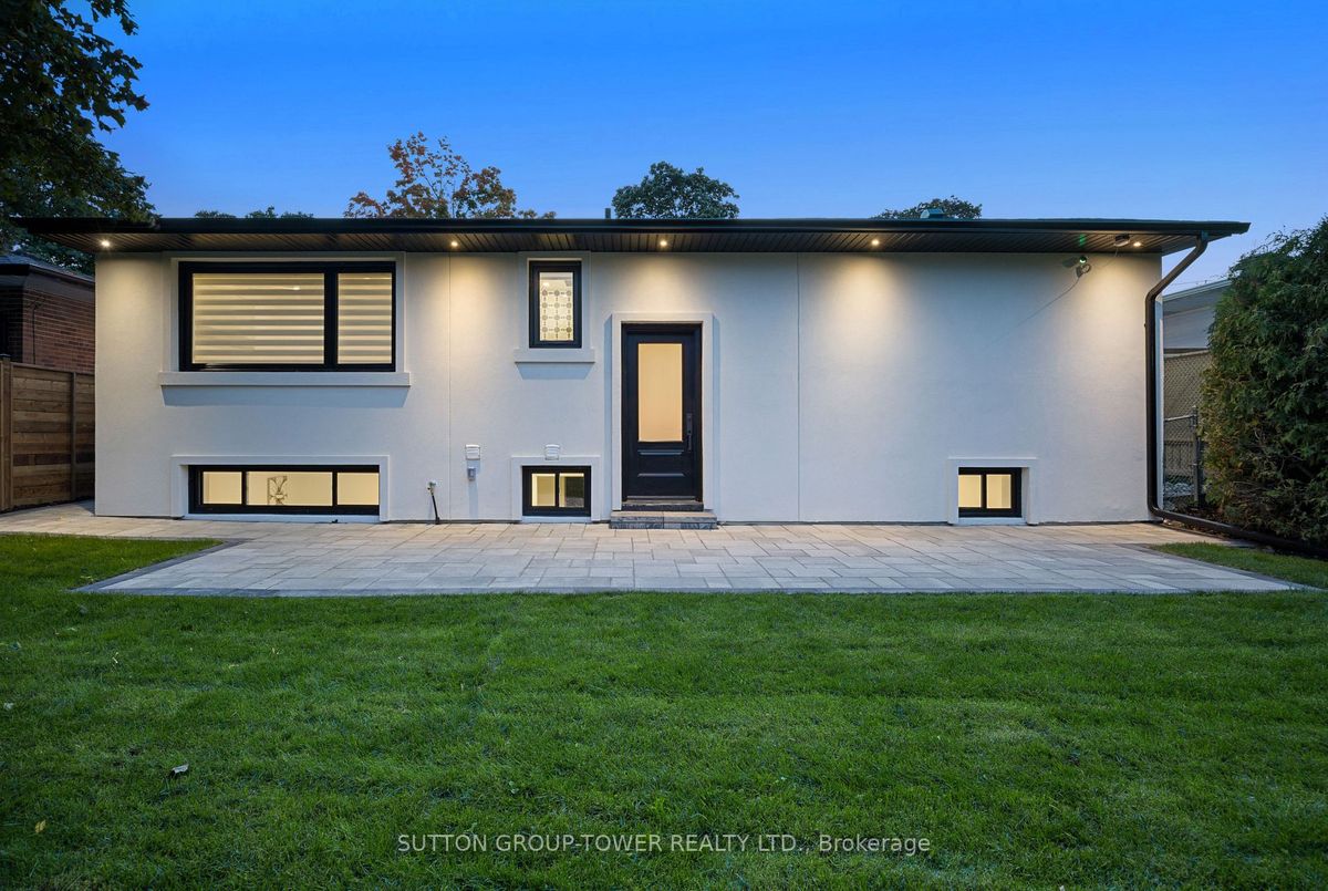 11 Bunty Lane 11 Bunty Lane Toronto C15