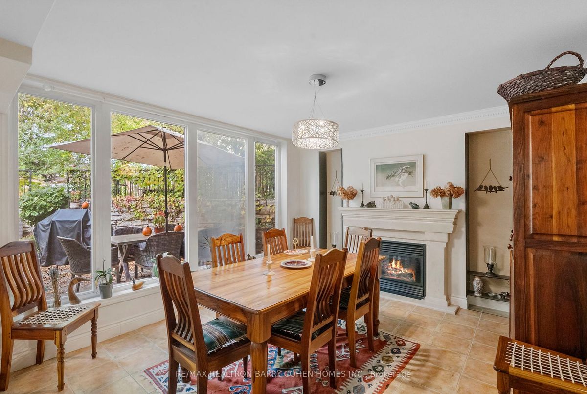 204 Holmes Ave 204 Holmes Ave Toronto