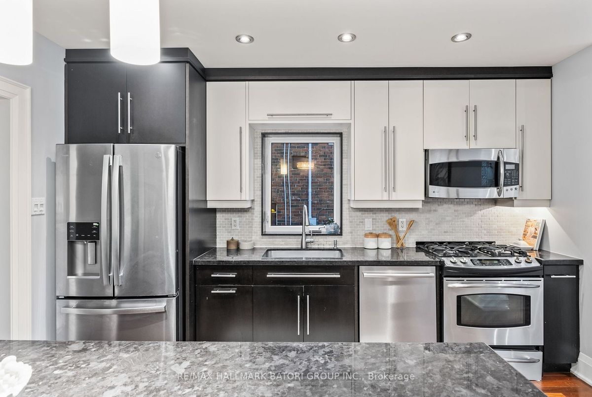 98 Castle Knock Road 98 Castle Knock Road Toronto C04