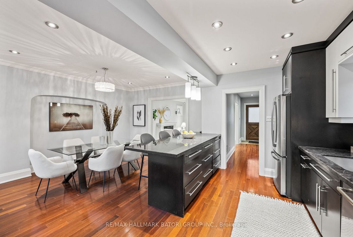 98 Castle Knock Road 98 Castle Knock Road Toronto C04