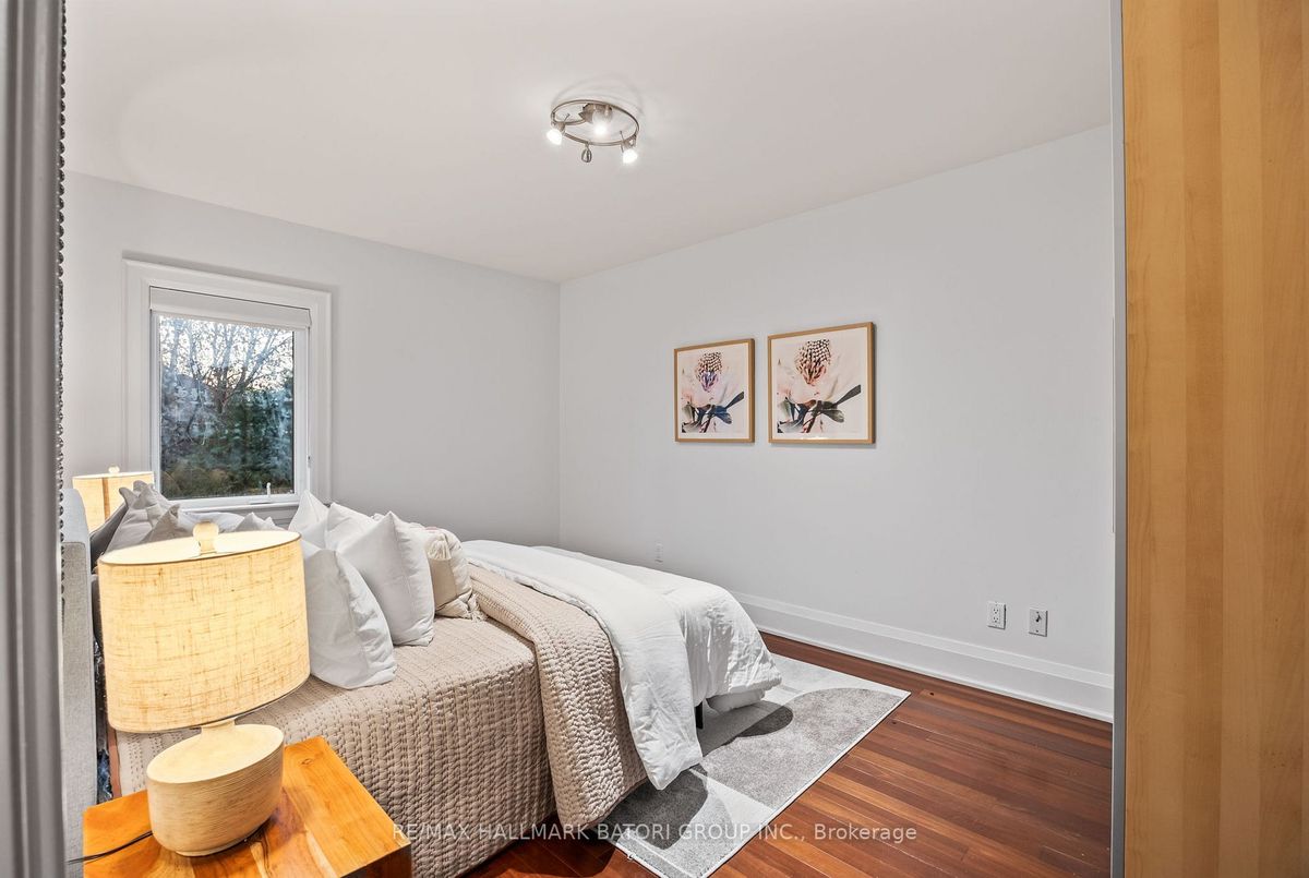 98 Castle Knock Road 98 Castle Knock Road Toronto C04