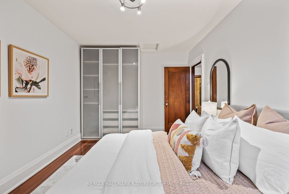 98 Castle Knock Road 98 Castle Knock Road Toronto C04