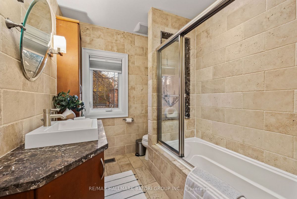 98 Castle Knock Road 98 Castle Knock Road Toronto C04