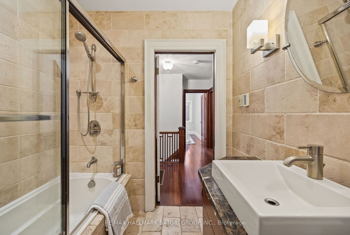 98 Castle Knock Road 98 Castle Knock Road Toronto C04