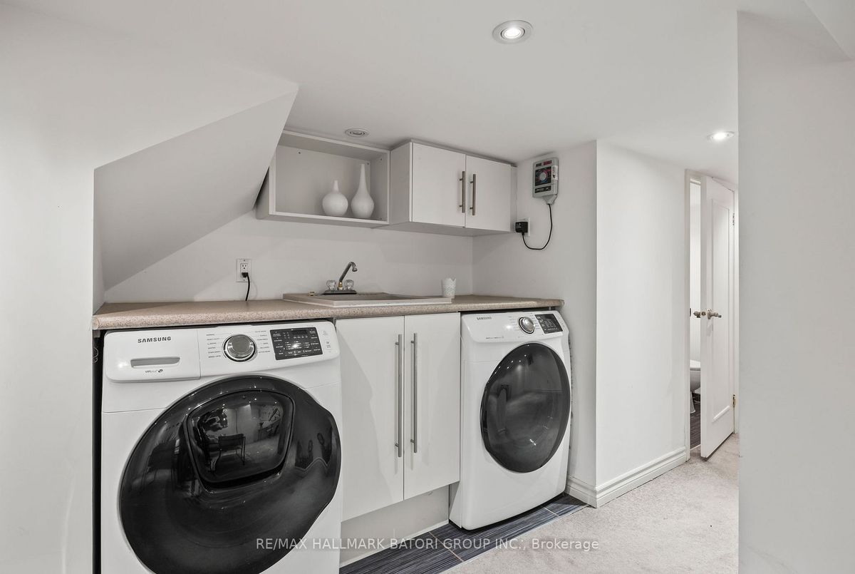 98 Castle Knock Road 98 Castle Knock Road Toronto C04